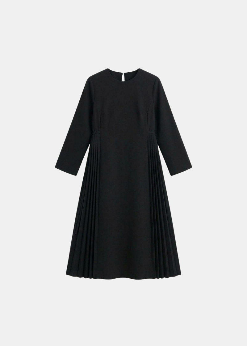 Robe longue plissée sur le côté