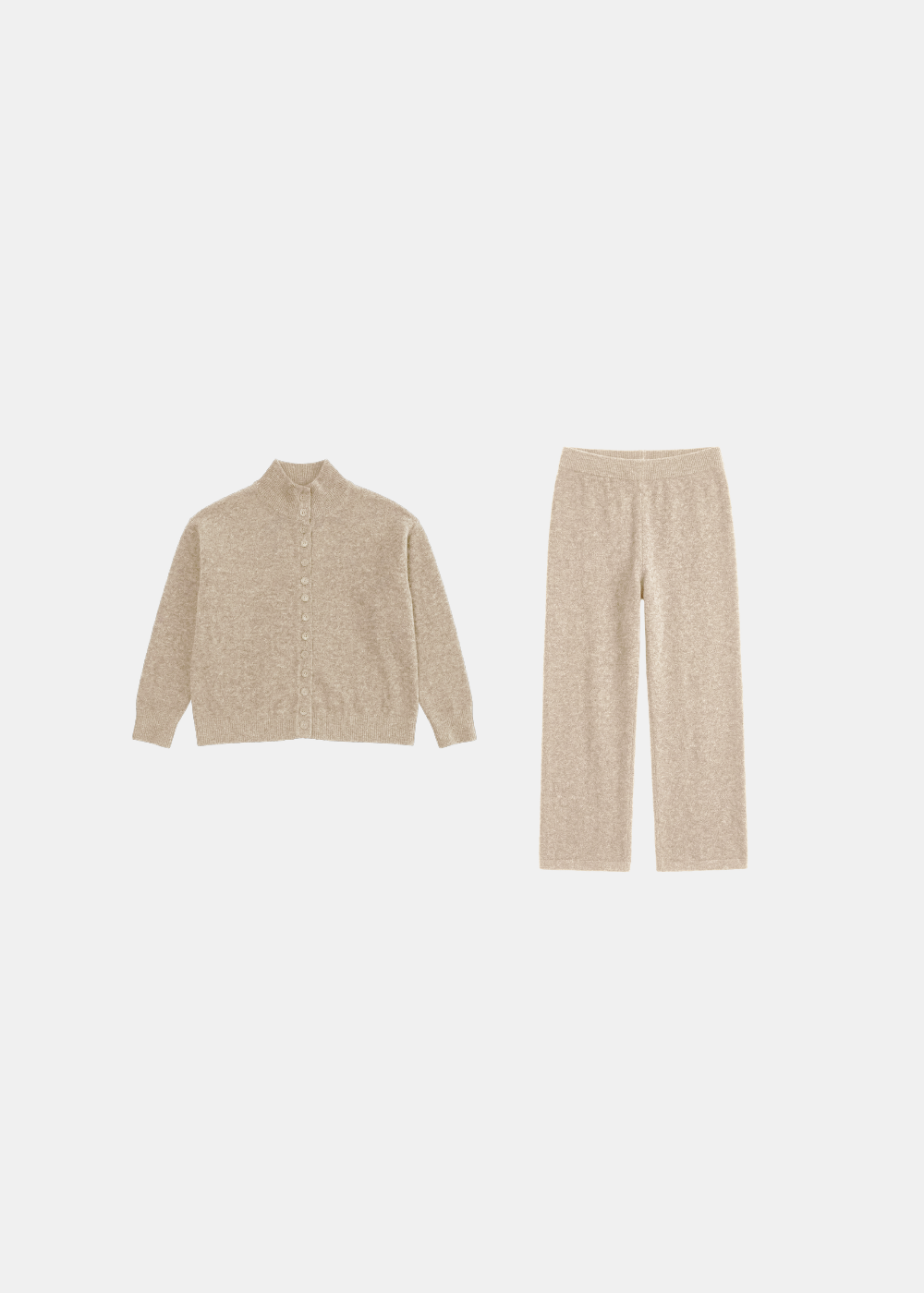 Ensemble deux pièces en tricot à col montant et boutons