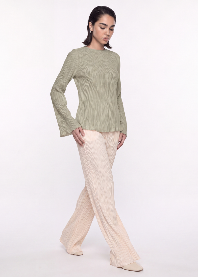 Crinkle Blouse Sage Green- model 