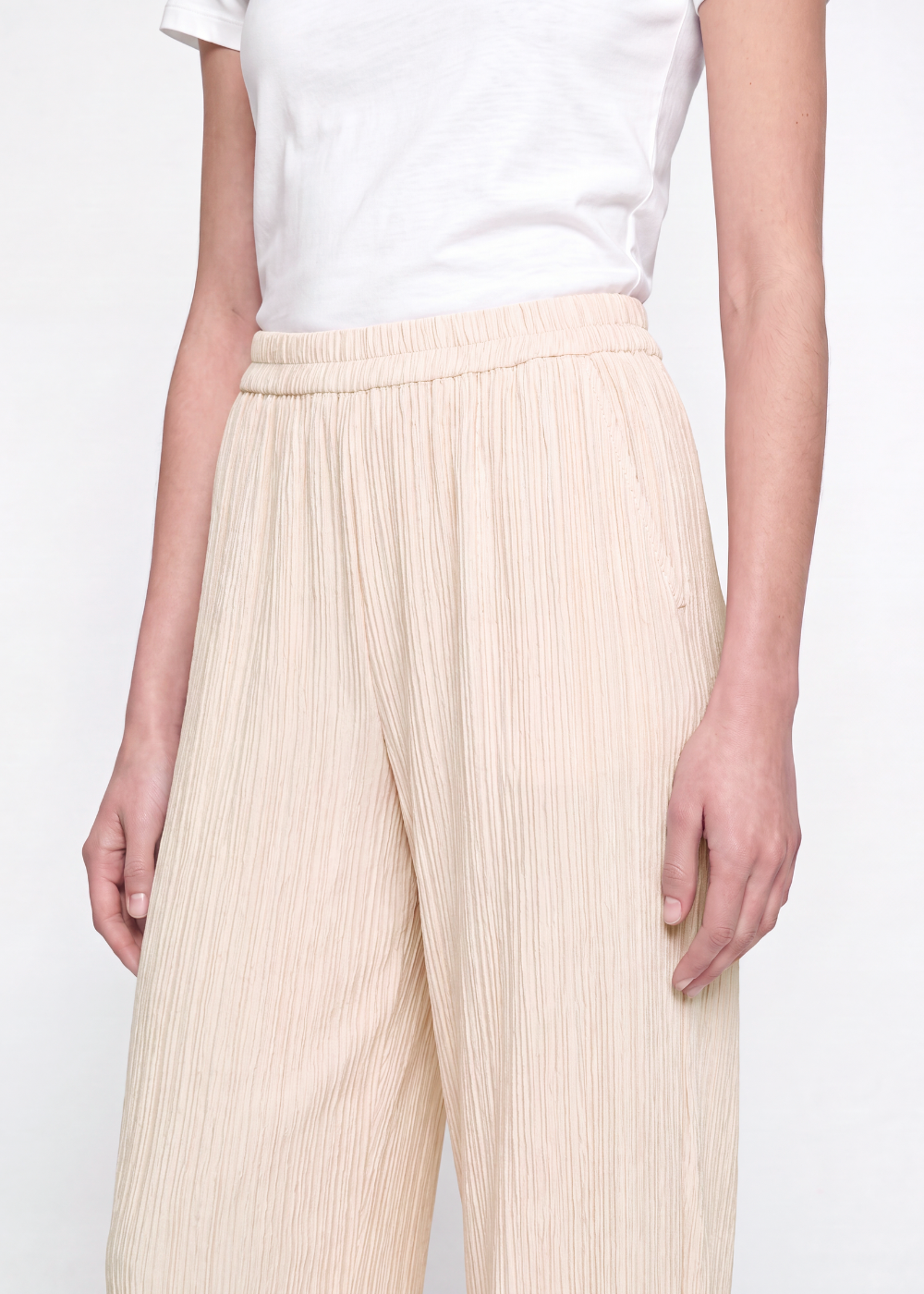 Pleated Crinkle Trouser - Cream