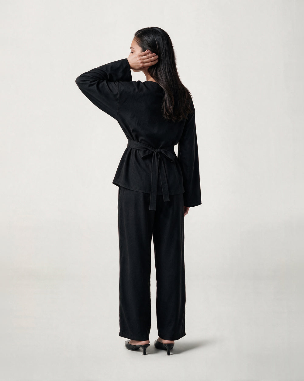 Boat Neck Belted Set Black – back