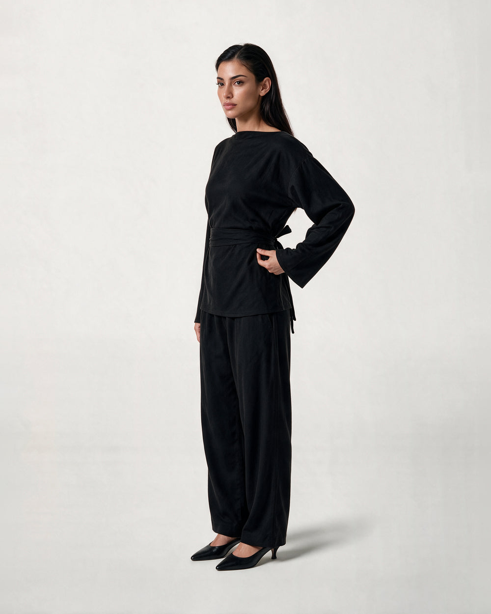Boat Neck Belted Set Black – side