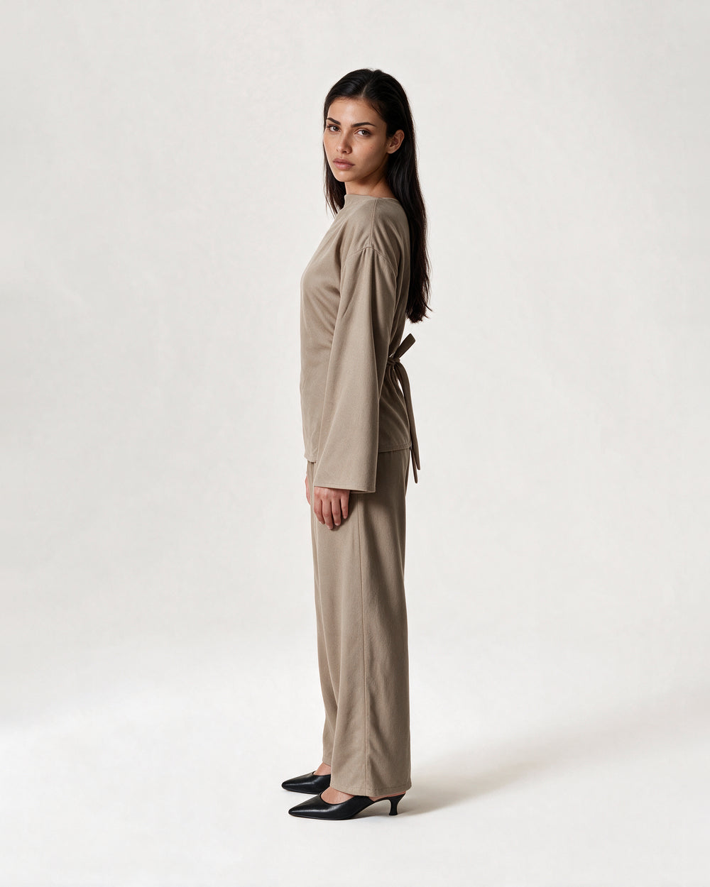 Boat Neck Belted Set Taupe – side